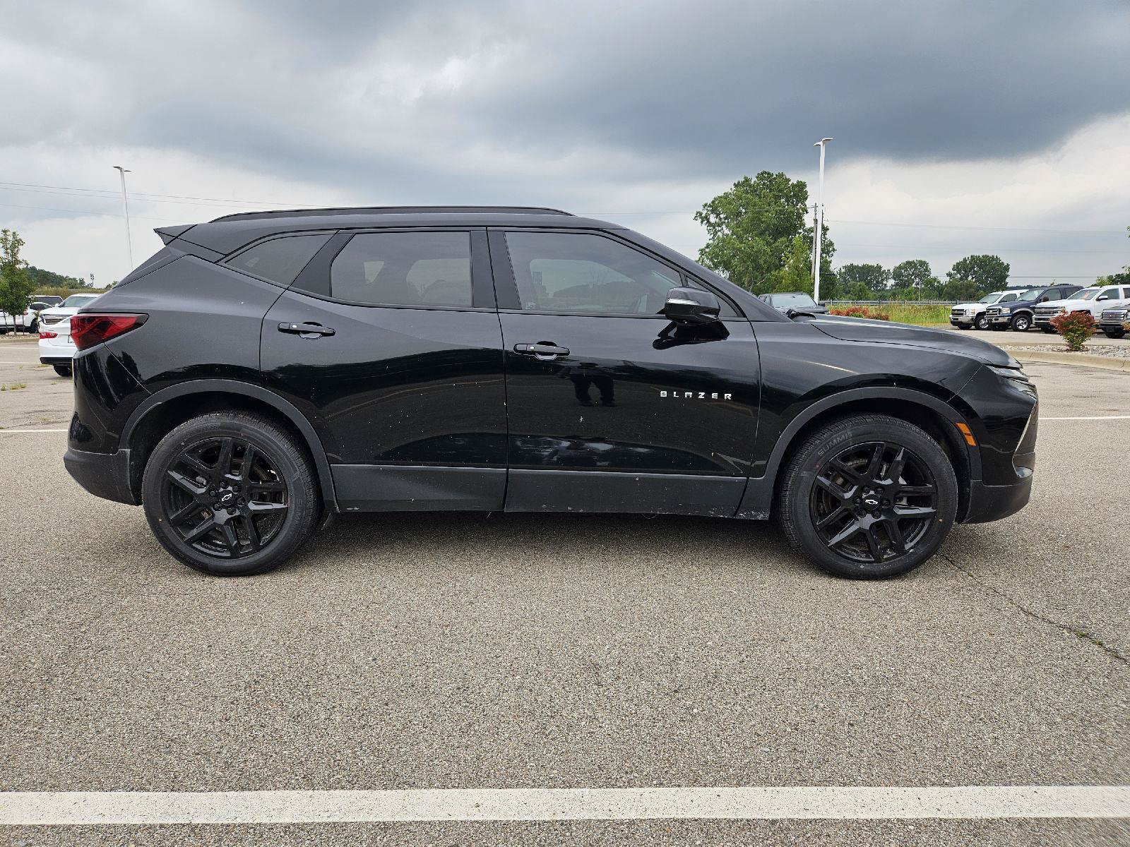 Used 2023 Chevrolet Blazer LT FWD image 8