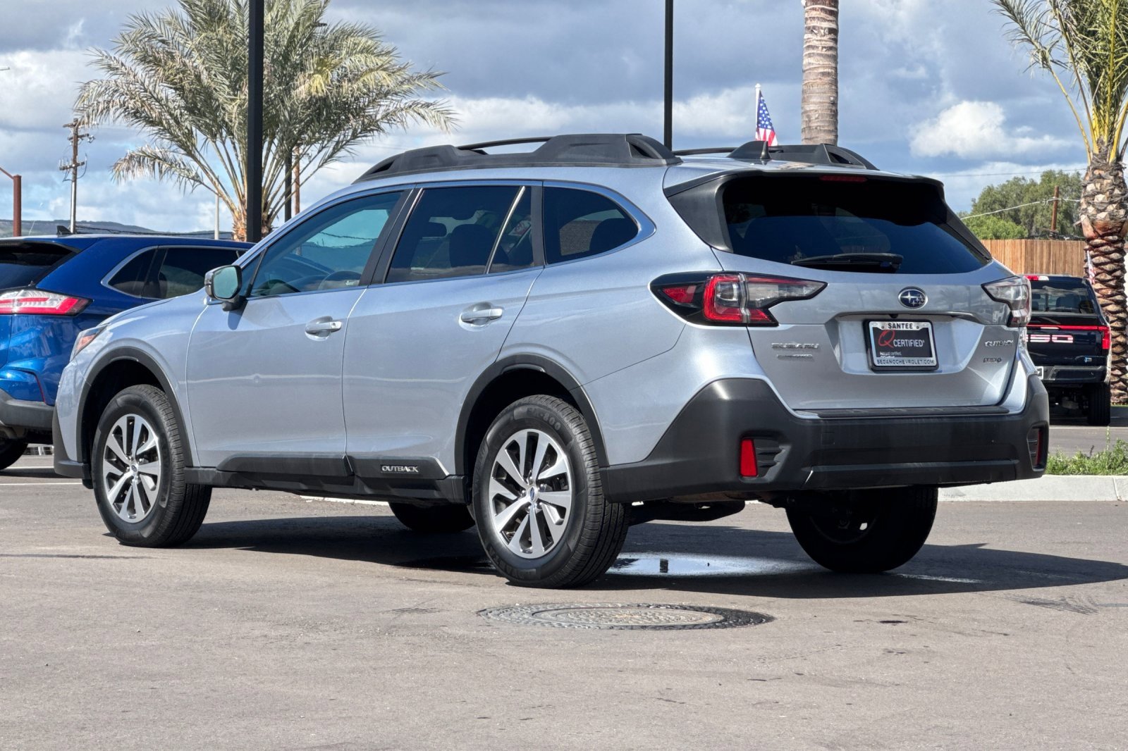 Used 2020 Subaru Outback Premium image 6