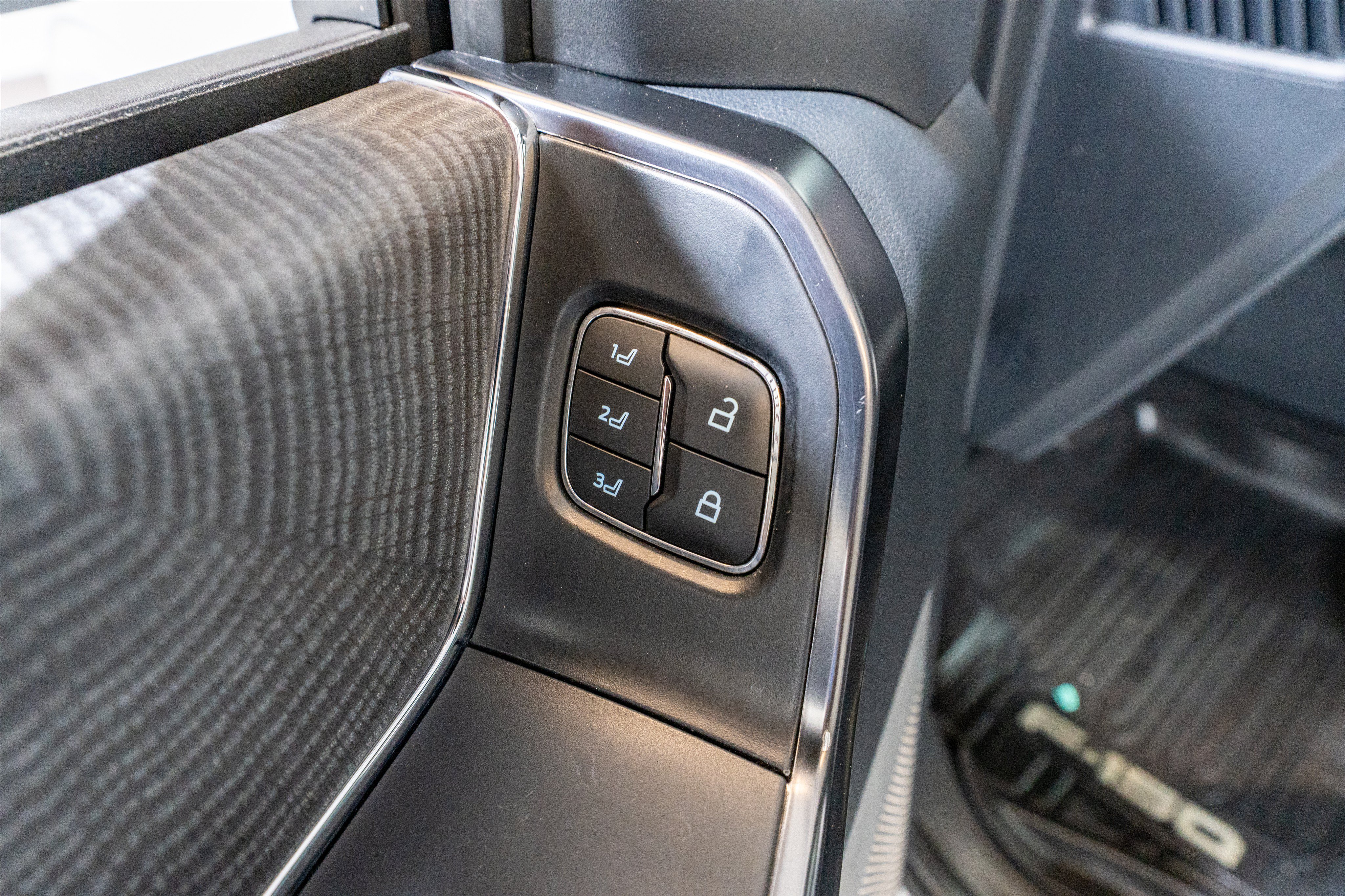 Used 2023 Ford F150 Platinum w/ Equipment Group 701A High AWD/4WD image 18