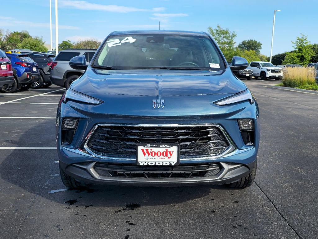 Certified 2024 Buick Encore GX Preferred AWD/4WD image 4