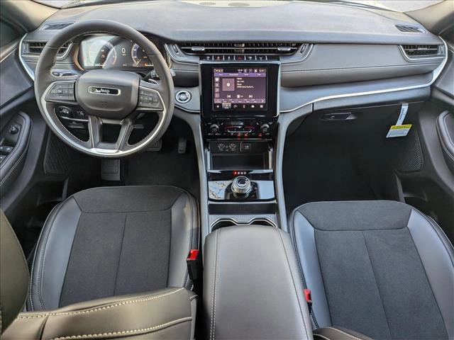 New 2025 Jeep Grand Cherokee L Altitude image 16