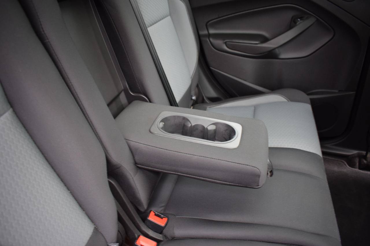 Used 2018 Ford Escape SE FWD image 30