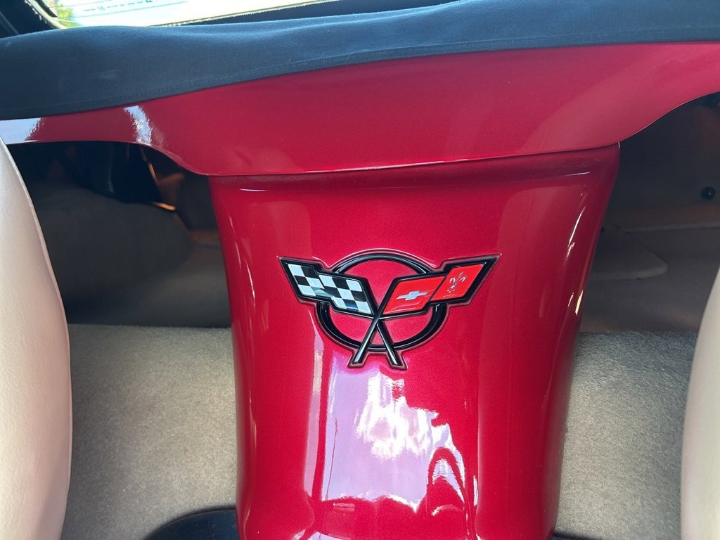 Used 2001 Chevrolet Corvette Convertible w/ Preferred Equipment Group2 image 11