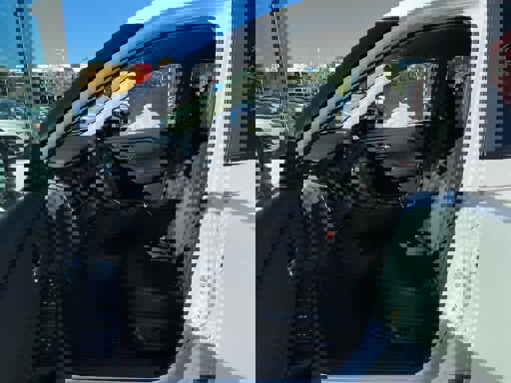 New 2026 Nissan Rogue SV image 10