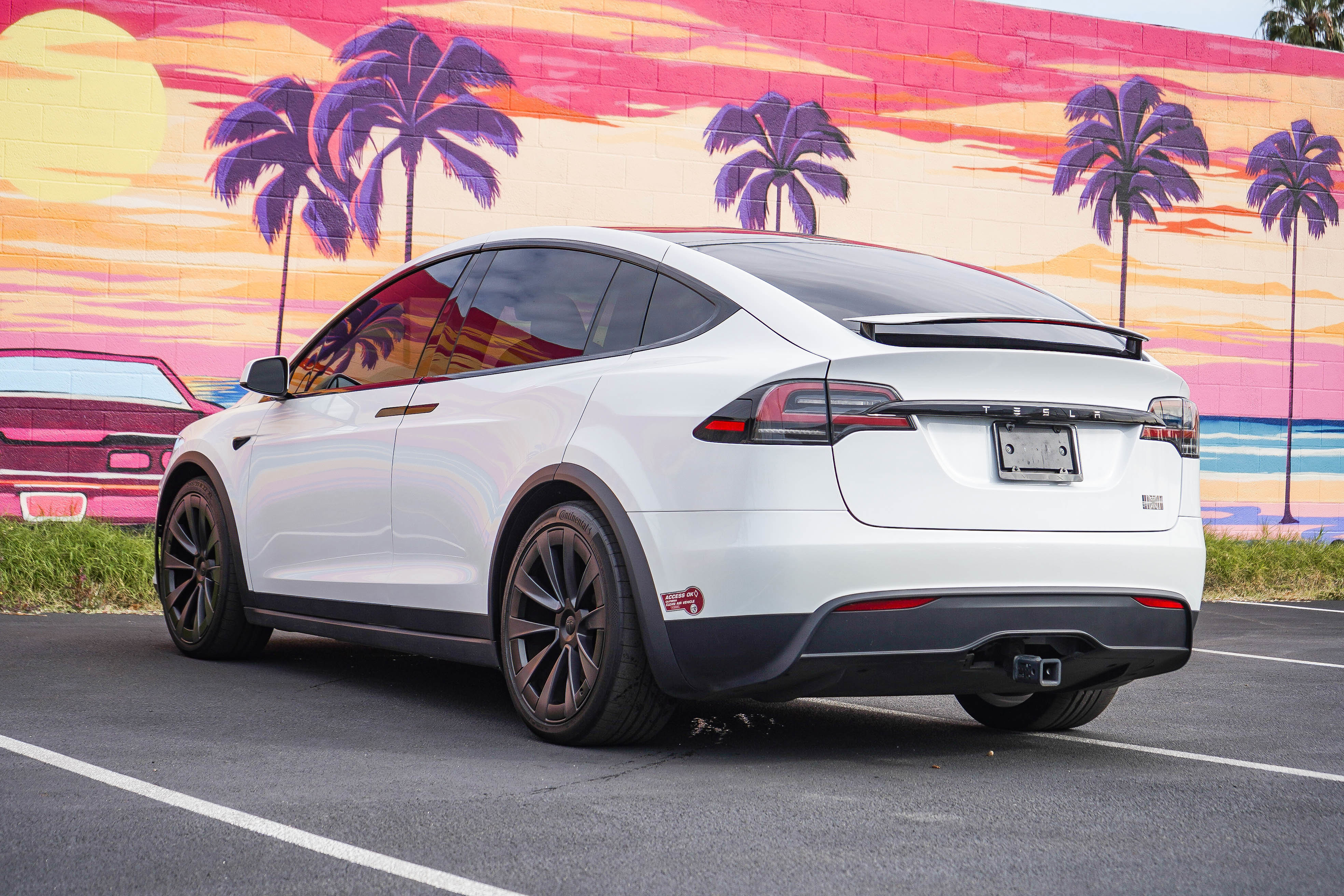 Used 2023 Tesla Model X Plaid image 5
