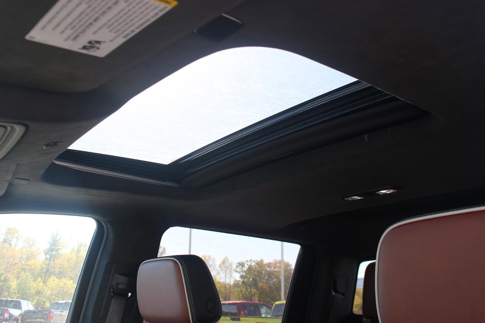 New 2025 GMC Sierra 3500 Denali Ultimate image 14