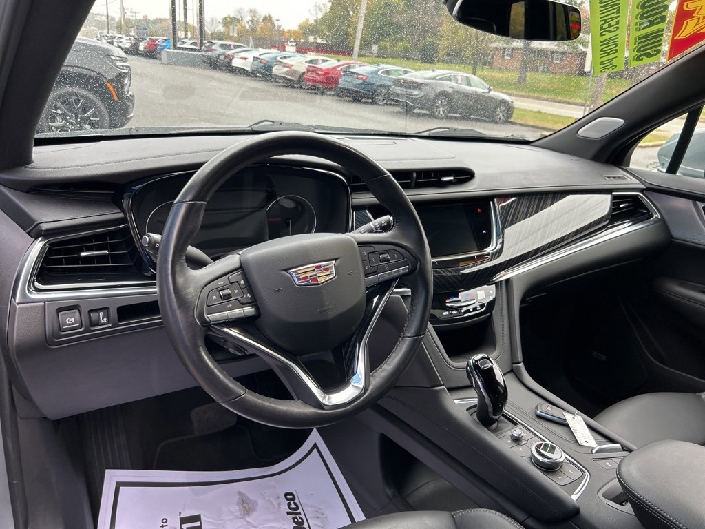 Used 2024 Cadillac XT6 Premium Luxury image 31