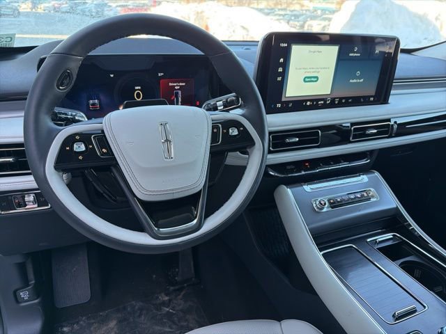 New 2026 Lincoln Aviator AWD image 13