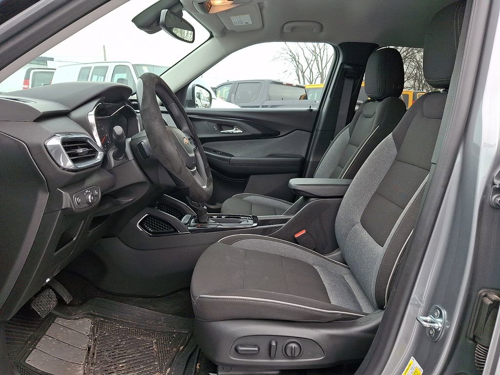 Certified 2023 Chevrolet TrailBlazer LT w/ Convenience Package image 10