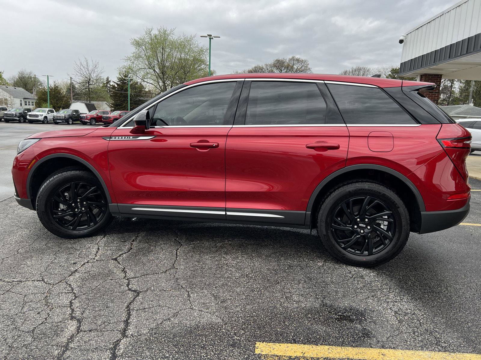 Used 2025 Lincoln Corsair AWD image 9