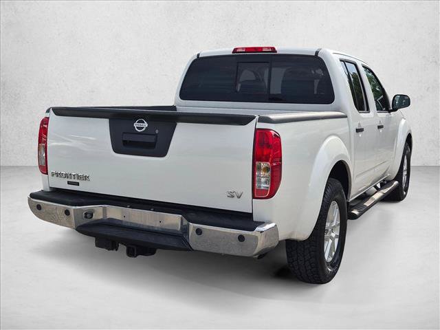 Used 2017 Nissan Frontier SV w/ SV Value Truck Package RWD image 5