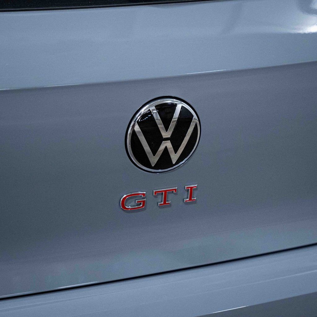 New 2026 Volkswagen GTI SE FWD image 6