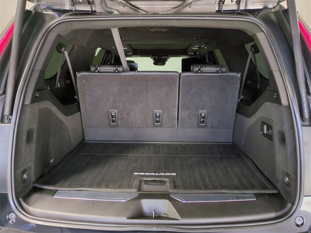 Used 2022 Cadillac Escalade ESV Sport Platinum image 13