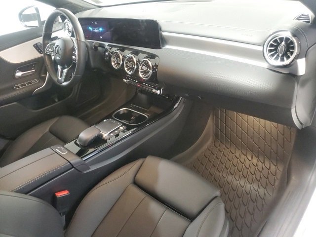 Used 2023 Mercedes-Benz CLA 250 4MATIC image 23