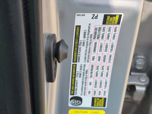 Used 2021 Toyota RAV4 XLE w/ Convenience Package FWD image 21