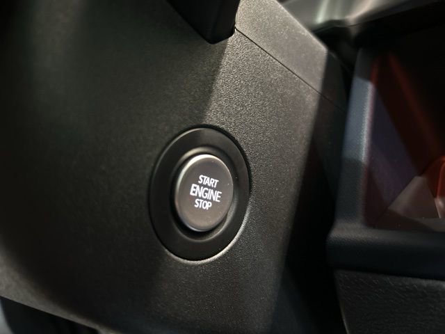 New 2025 Volkswagen ID. Buzz Pro S image 23