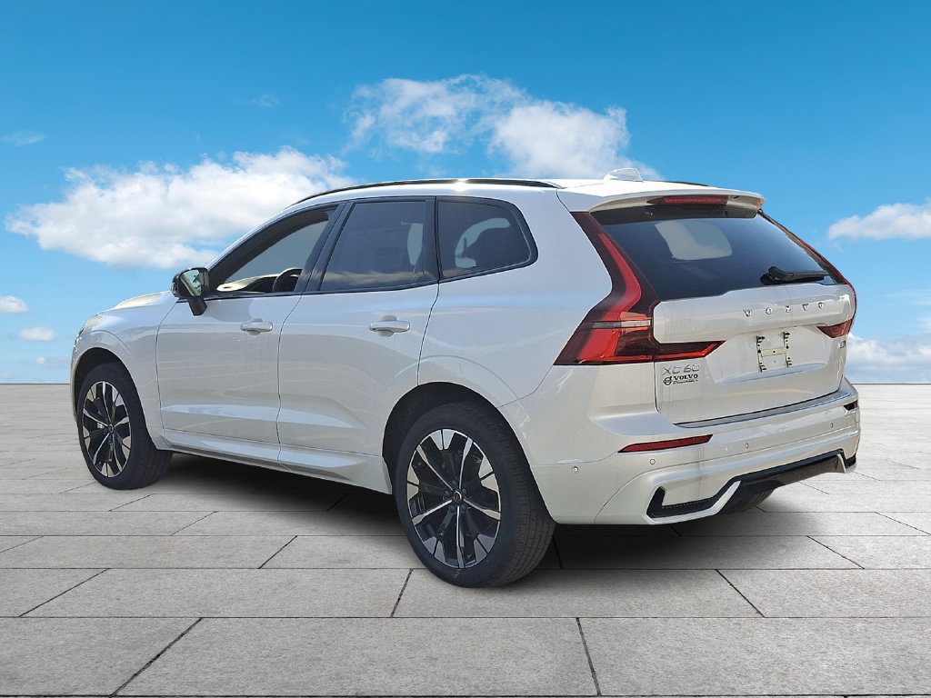 New 2026 Volvo XC60 B5 Plus w/ Protection Package Premier AWD/4WD image 4
