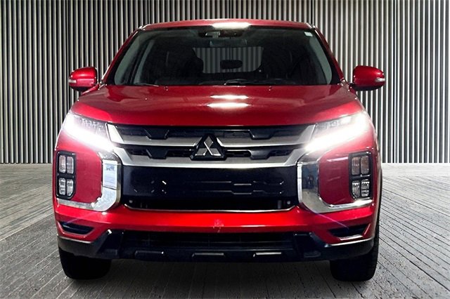 Used 2022 Mitsubishi Outlander Sport SE image 3