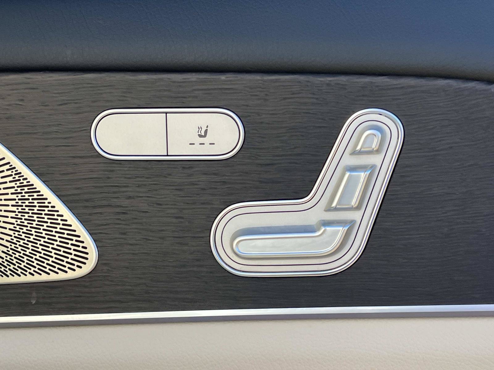 Certified 2023 Mercedes-Benz GLS 450 4MATIC image 26