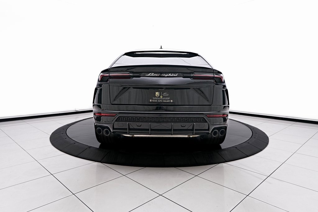 Used 2022 Lamborghini Urus image 11
