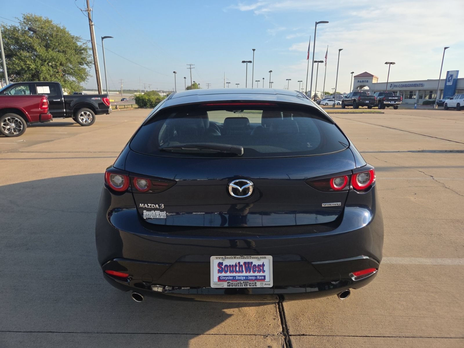 Used 2023 MAZDA MAZDA3 s FWD image 6