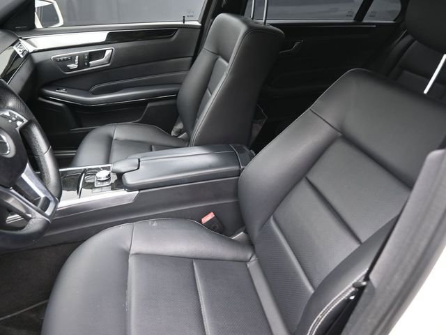 Used 2014 Mercedes-Benz E 350 Sedan image 33