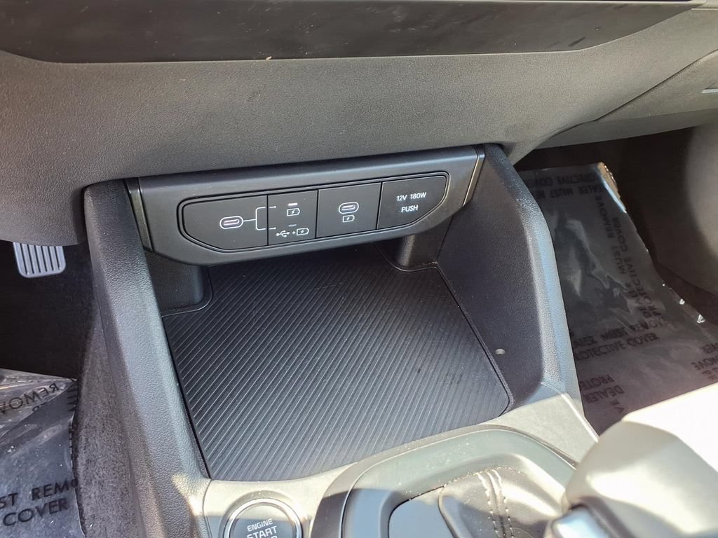 Used 2025 Kia K4 FWD image 20