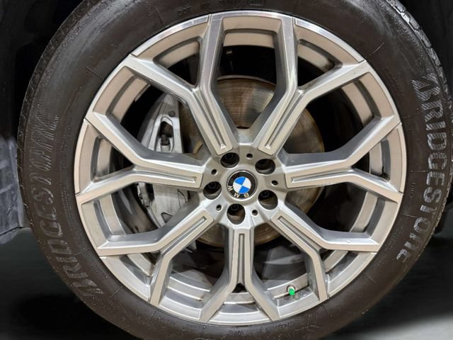 Used 2024 BMW X7 xDrive40i w/ Premium Package AWD/4WD image 35