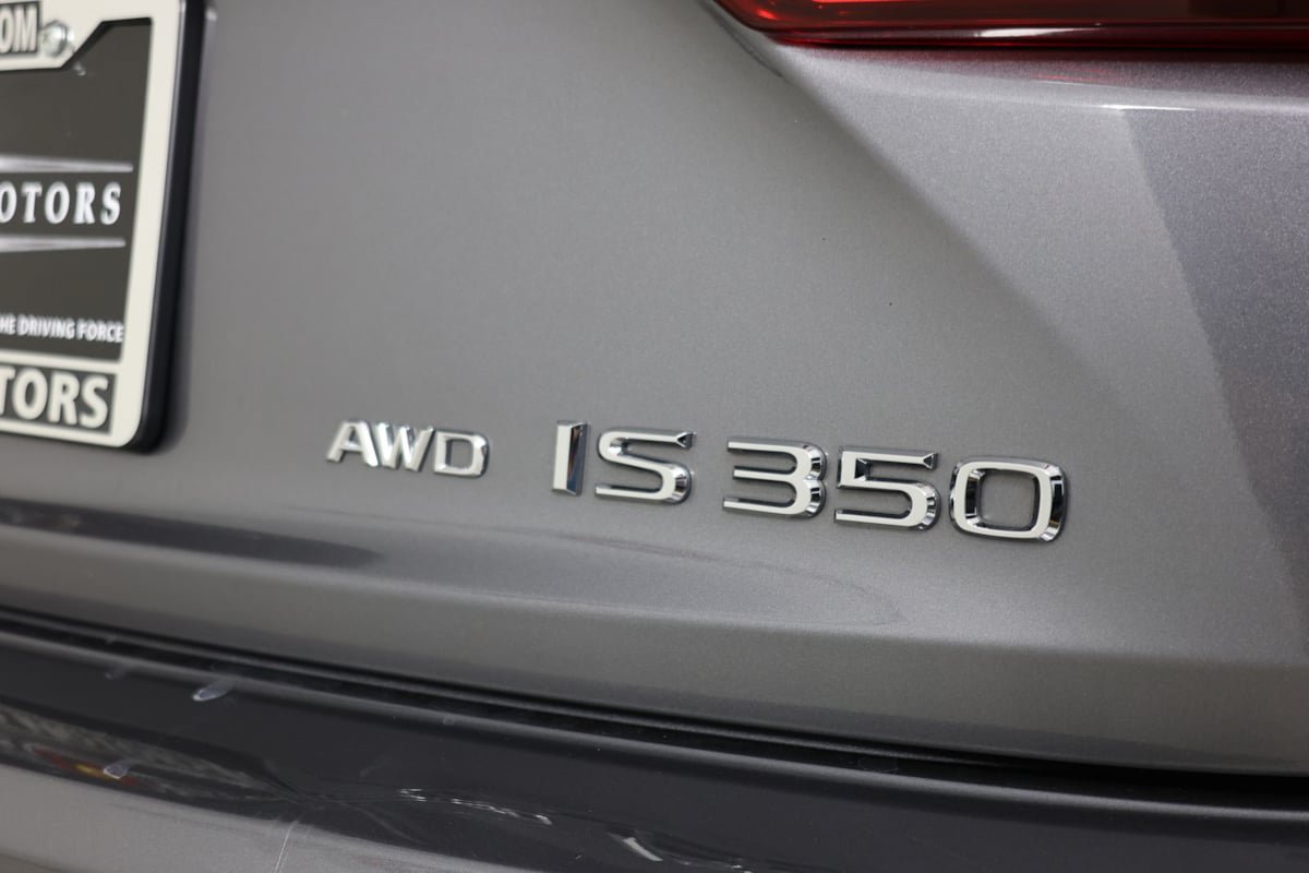 Used 2015 Lexus IS 350 AWD w/ Luxury Package image 16