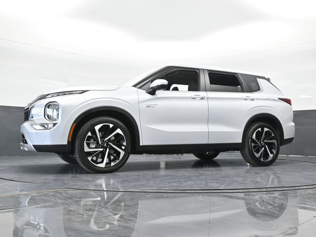 New 2025 Mitsubishi Outlander SE image 56