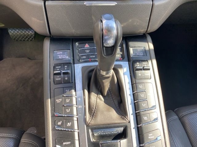 Used 2018 Porsche Macan AWD/4WD image 20