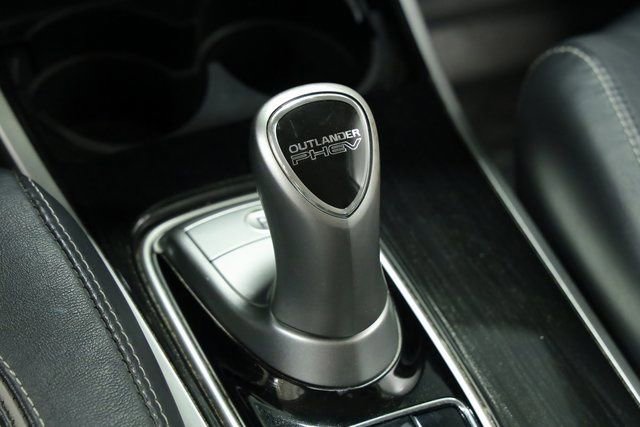 Used 2018 Mitsubishi Outlander SEL image 17