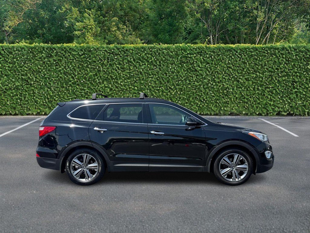 Used 2015 Hyundai Santa Fe Limited w/ Option Group 04 FWD image 2