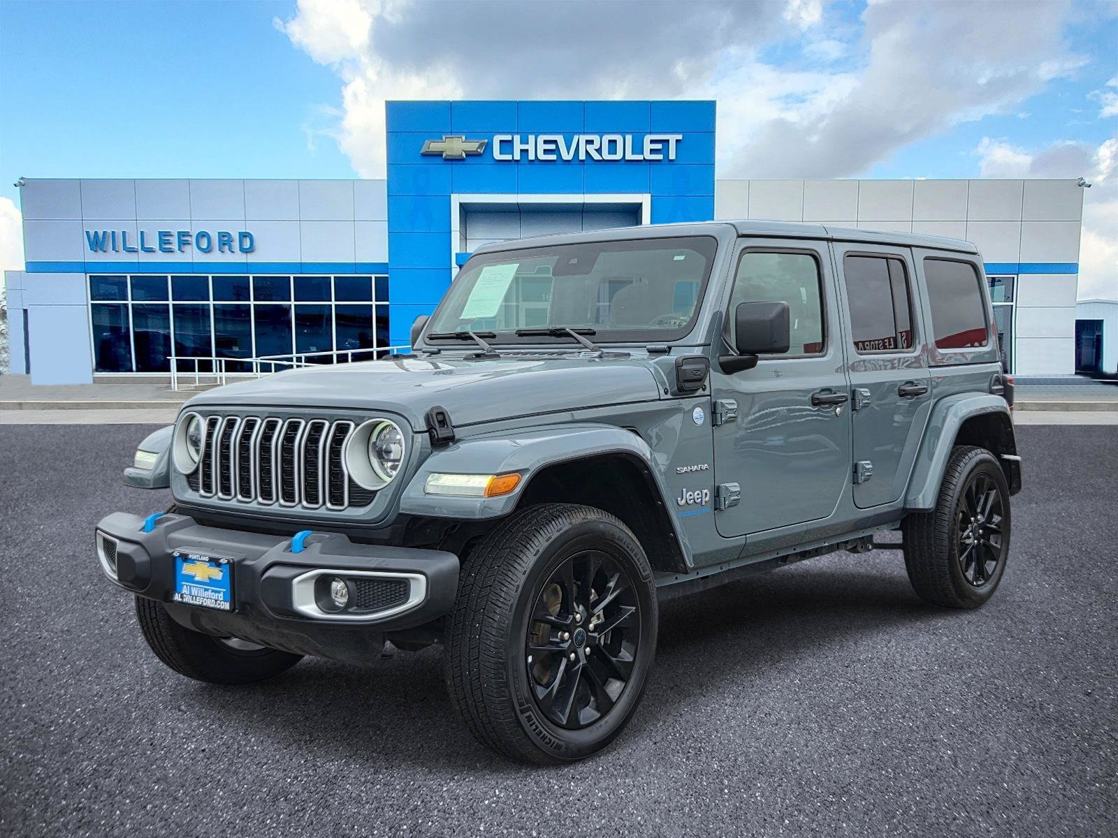 Used 2024 Jeep Wrangler Unlimited Sahara AWD/4WD video 1