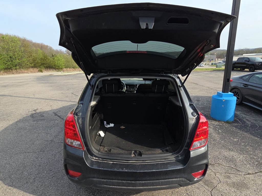 Used 2020 Chevrolet Trax LS w/ Tint and Cruise Package FWD image 13