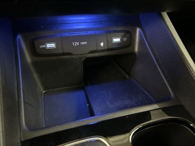 Used 2022 Hyundai Santa Cruz Limited AWD/4WD image 16