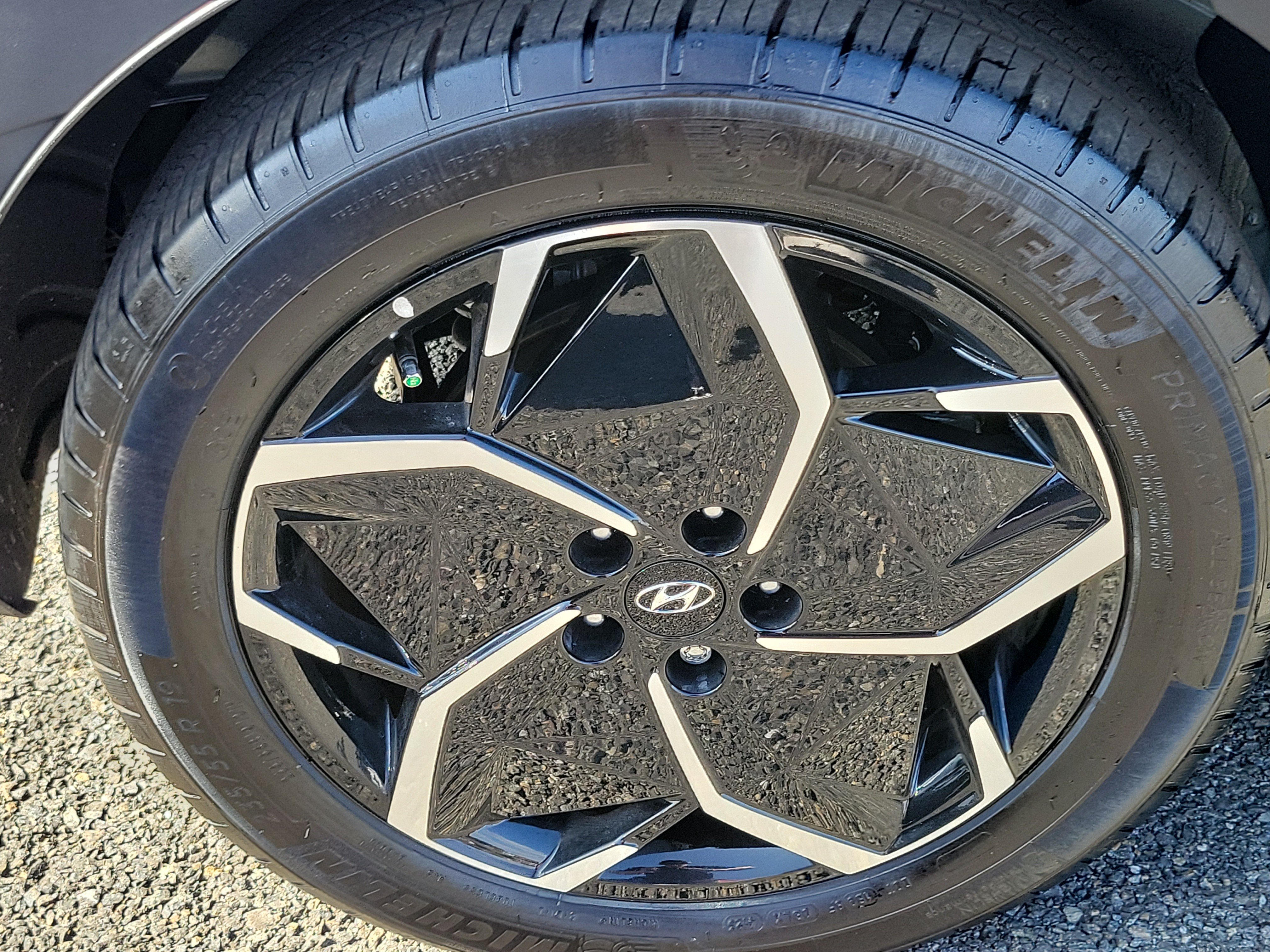 Certified 2024 Hyundai Ioniq 5 SEL RWD image 25