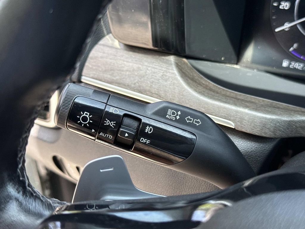 Used 2021 Kia Sorento SX Prestige AWD/4WD image 42