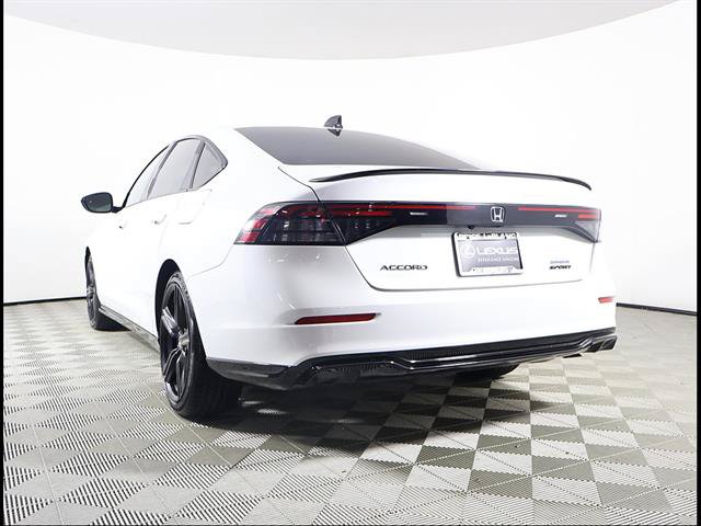 Used 2025 Honda Accord Sport image 4