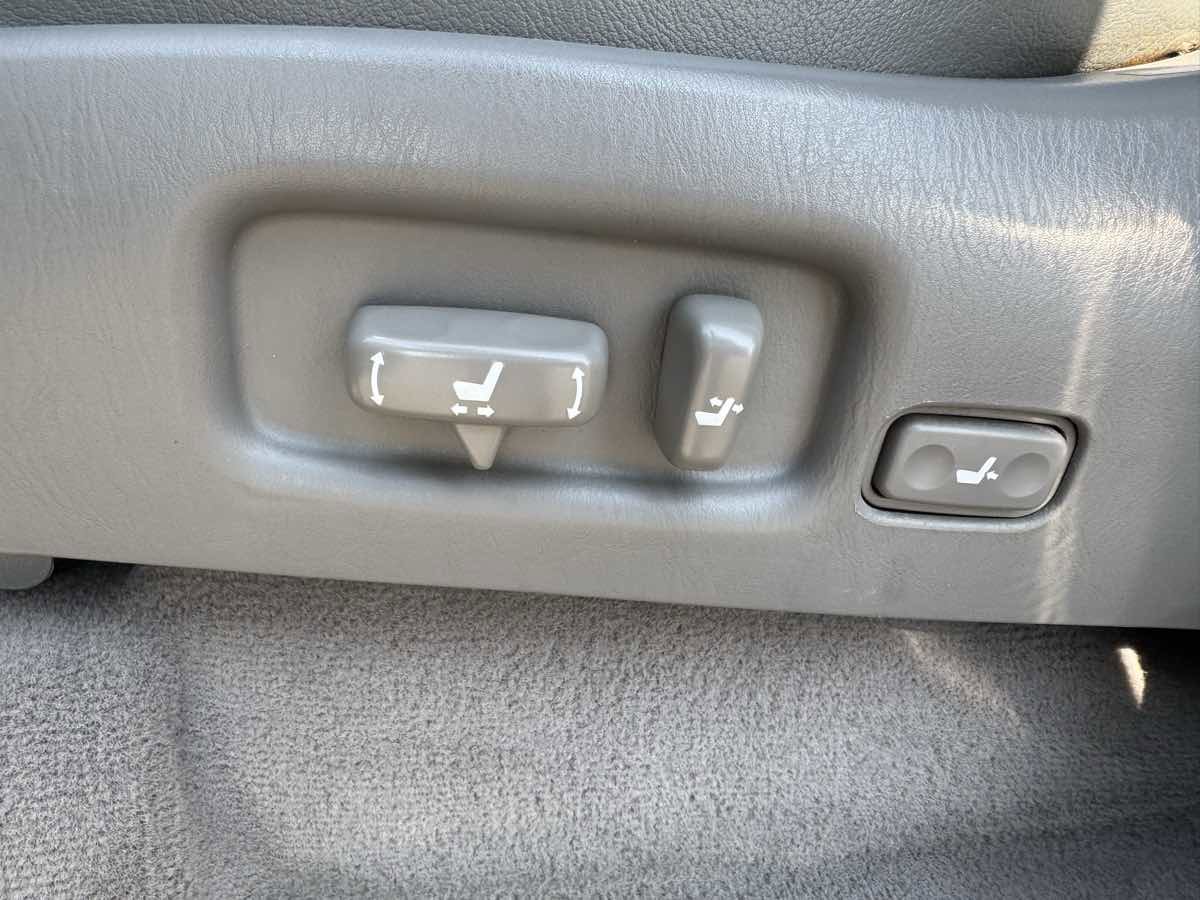 Used 2007 Lexus LX 470 4WD image 16