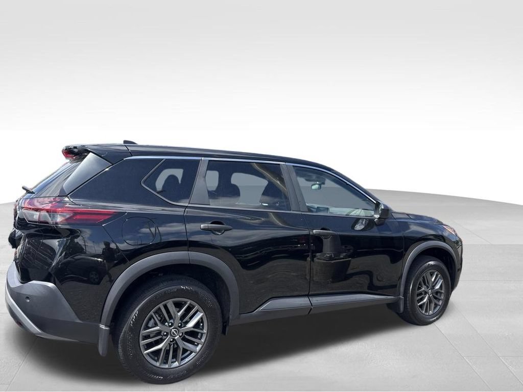 Used 2023 Nissan Rogue S FWD image 8