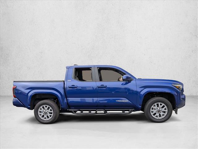 Used 2025 Toyota Tacoma SR5 AWD/4WD image 4
