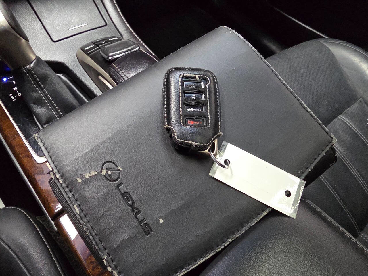 Used 2016 Lexus ES 350 w/ Luxury Package w/Wood Trim image 25