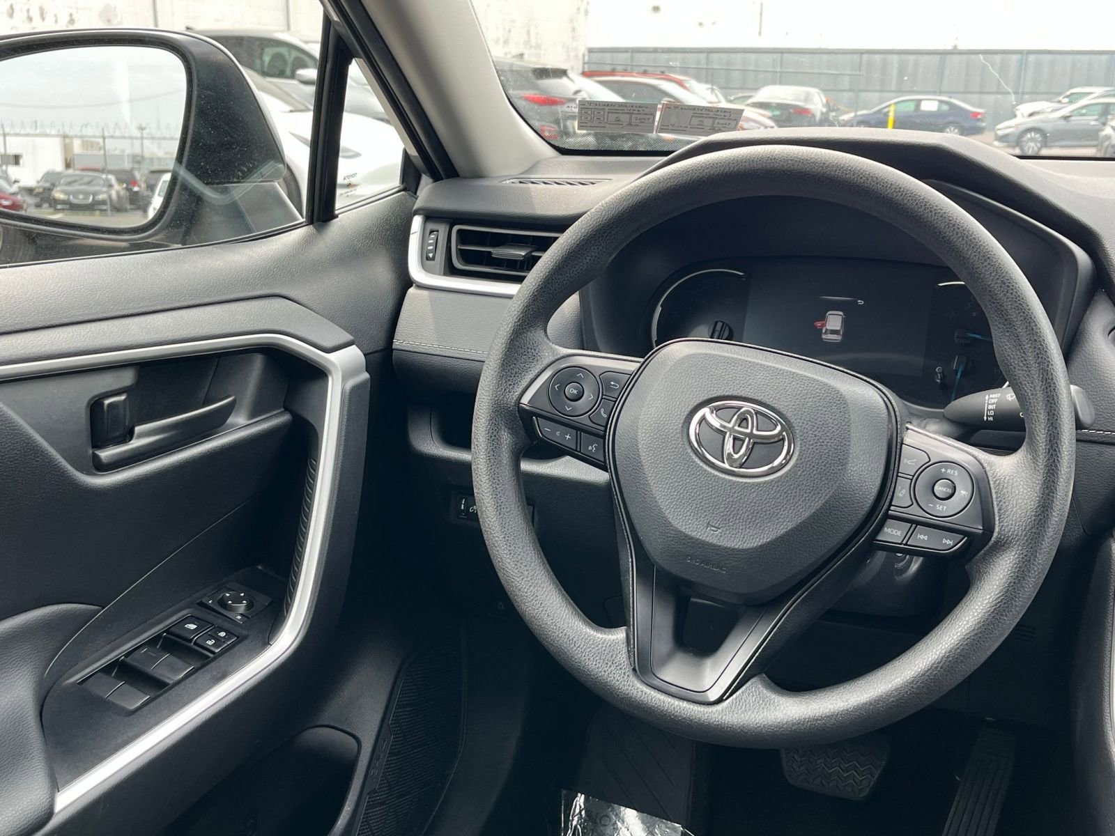 Used 2025 Toyota RAV4 LE image 28