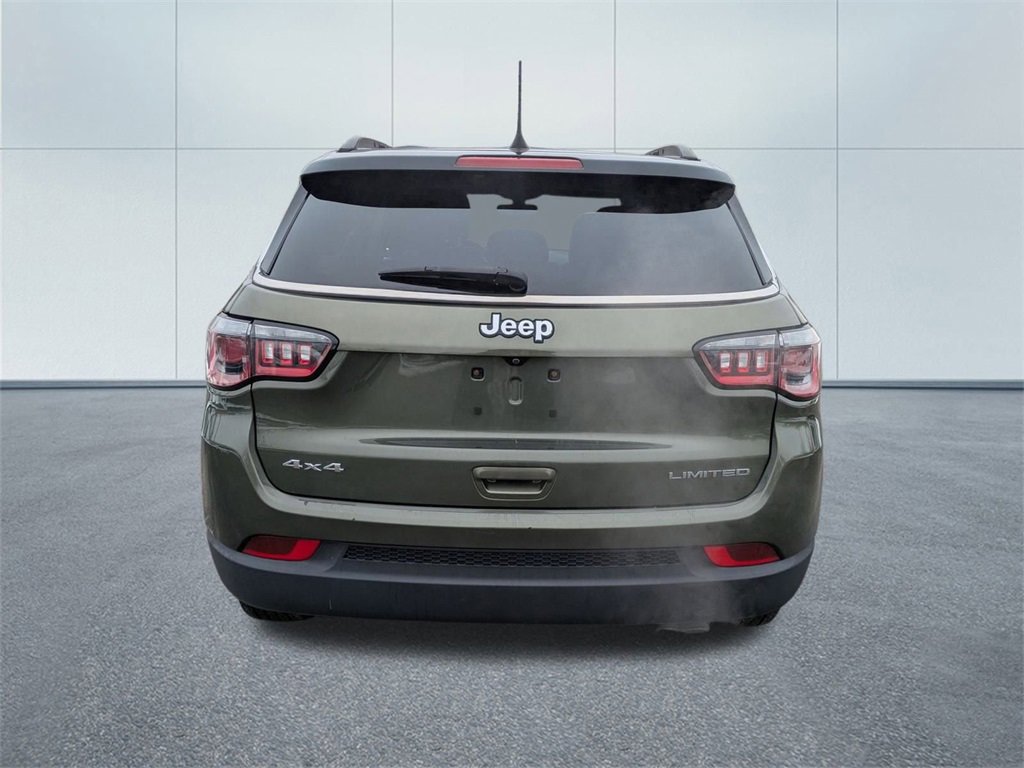 Used 2018 Jeep Compass Limited image 4