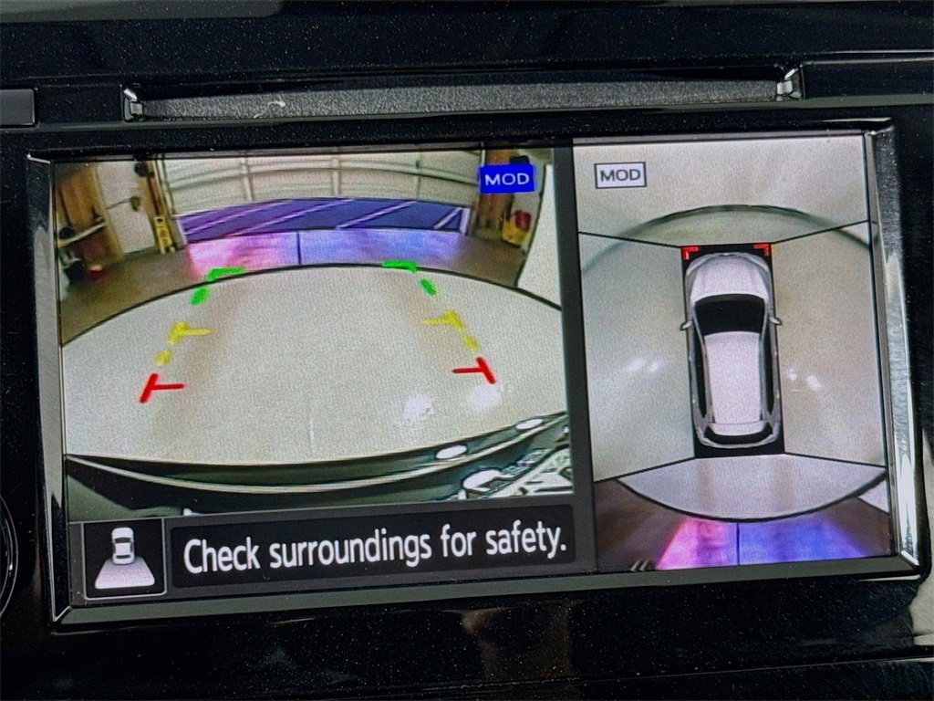 Used 2020 Nissan Rogue SV w/ Premium Package image 34