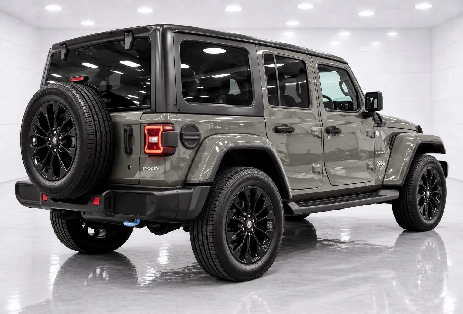 Used 2023 Jeep Wrangler Unlimited Sahara w/ Cold Weather Group AWD/4WD image 5