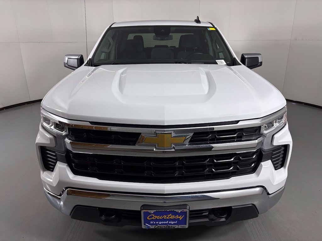 Used 2023 Chevrolet Silverado 1500 LT AWD/4WD image 4