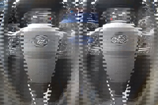 New 2025 Ford Maverick Lariat w/ Black Appearance Package image 7