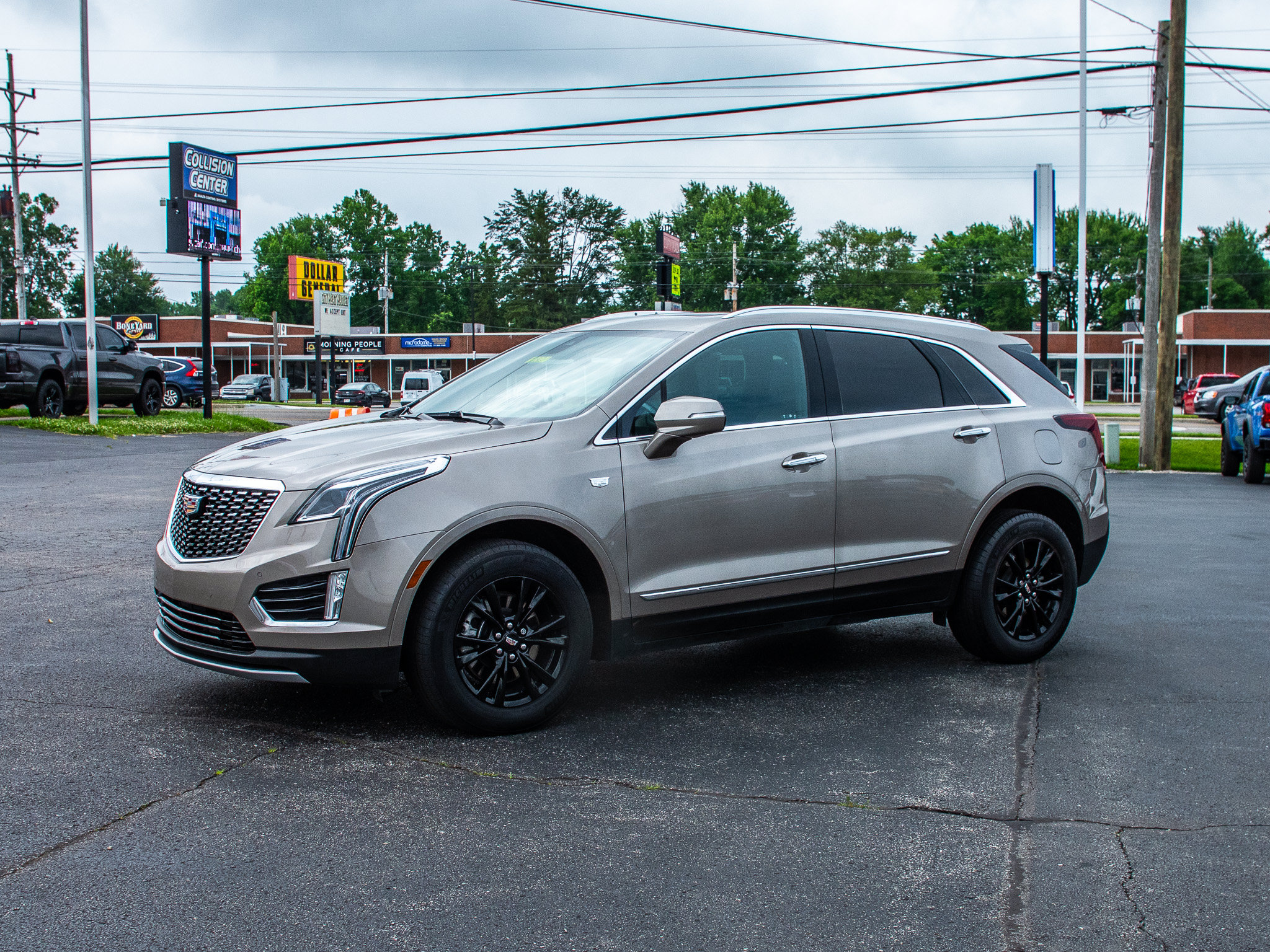 Used 2022 Cadillac XT5 Premium Luxury AWD/4WD image 4